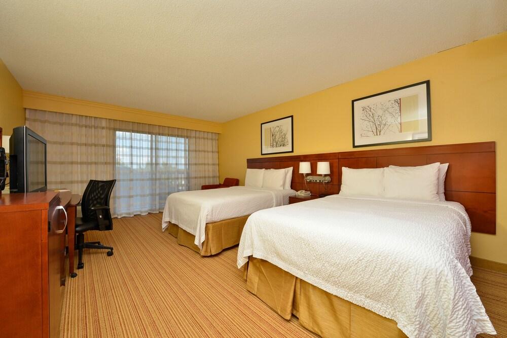 Courtyard By Marriott בנטונוויל מראה חיצוני תמונה