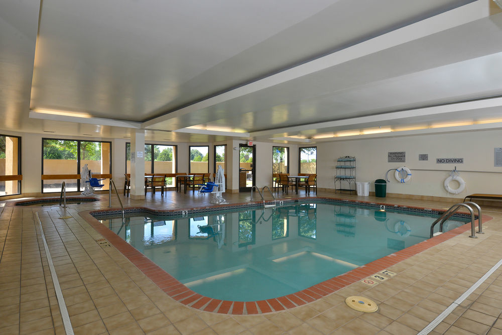 Courtyard By Marriott בנטונוויל מראה חיצוני תמונה